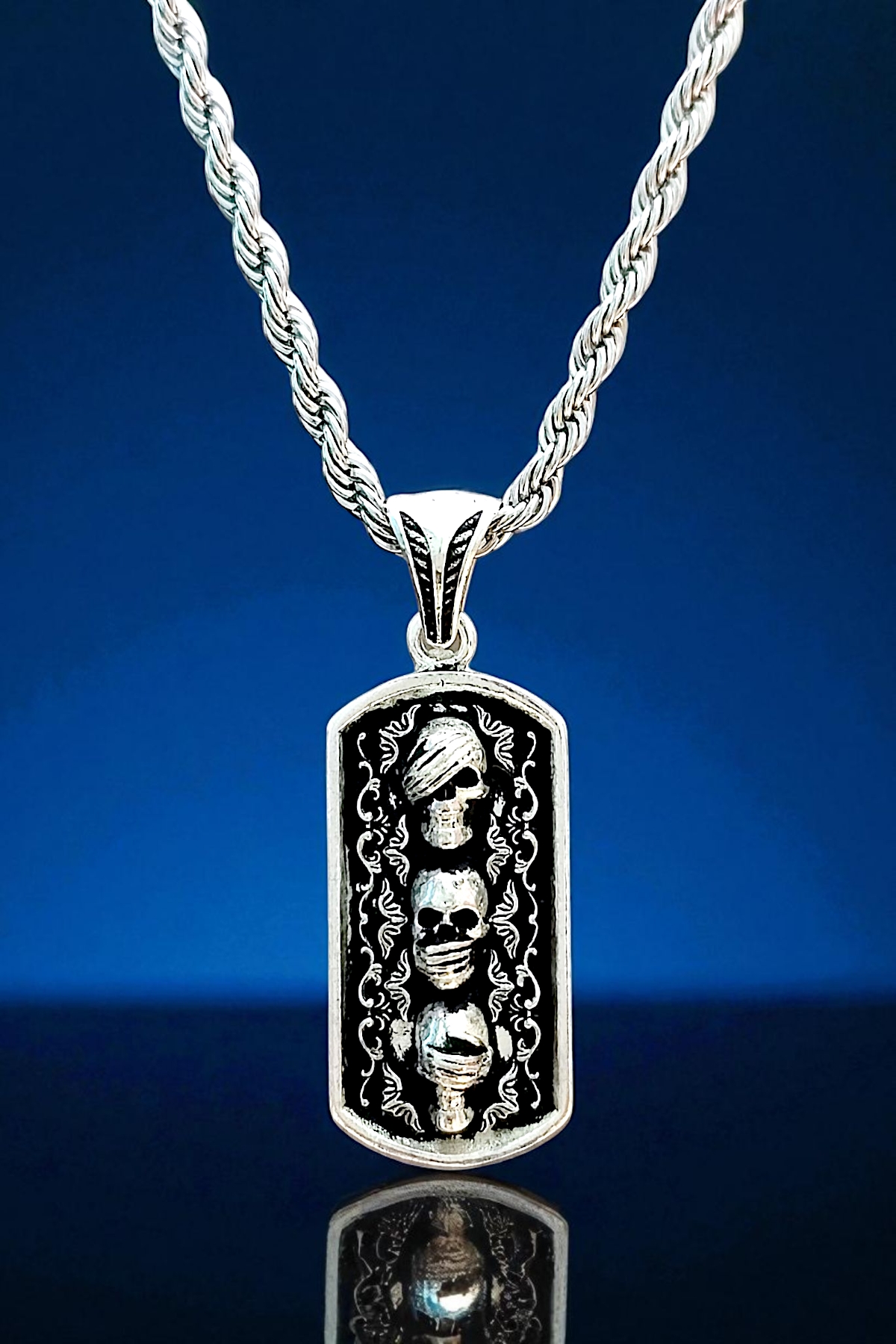 Gümüş Kaplama Krom-Çelik Erkek Kolyesi Üç Maymun Felsefesi Görme, Duyma, Konuşma Temalı Madalyon