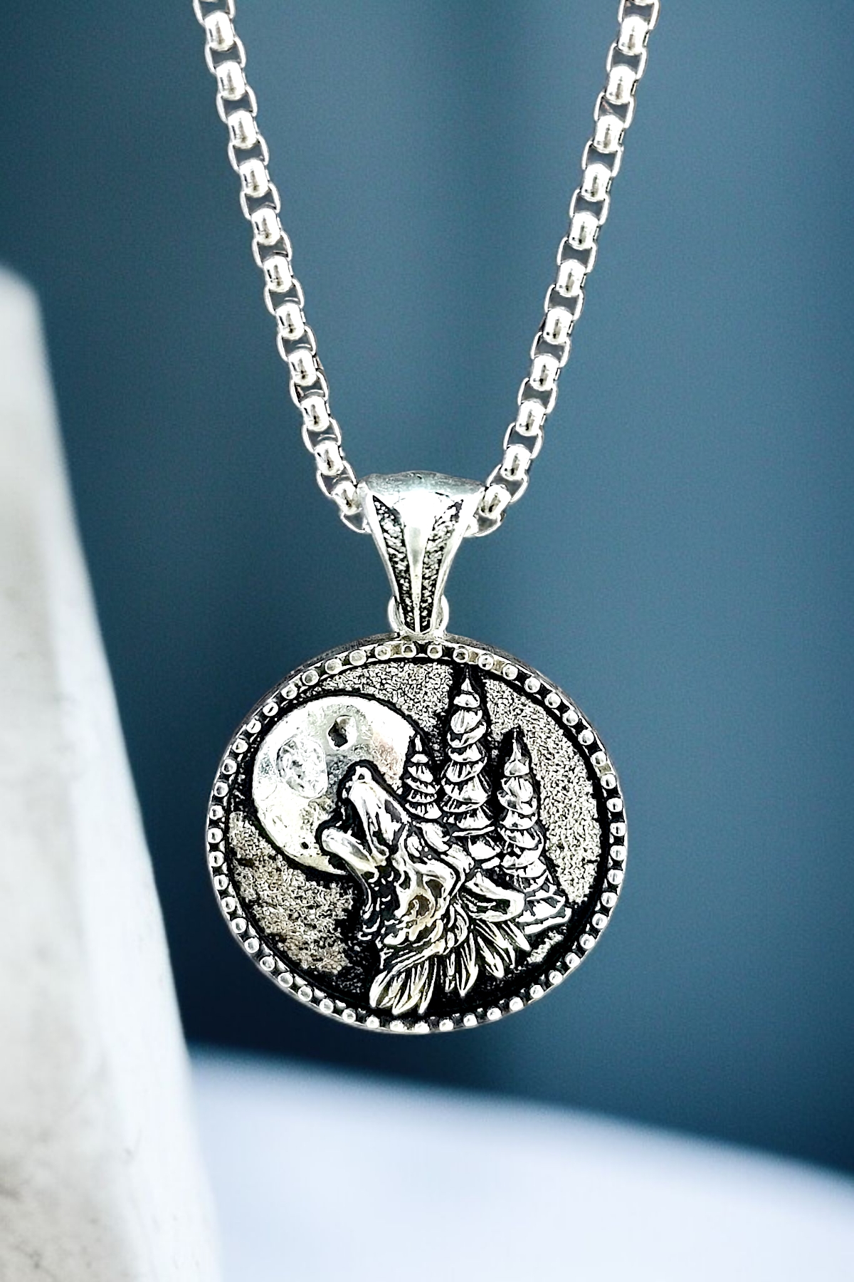 Gümüş Kaplama K-139 Krom-Çelik Erkek Kolyesi Dolunayda Uluyan Bozkurt Madalyon