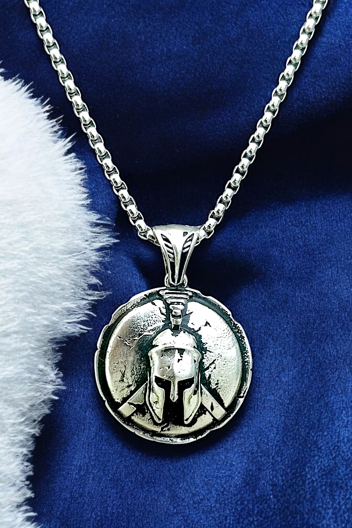 Gümüş Kaplama K-156 Krom-Çelik Erkek Kolye Phalanx Miğfer Motifli Kalkan Madalyon